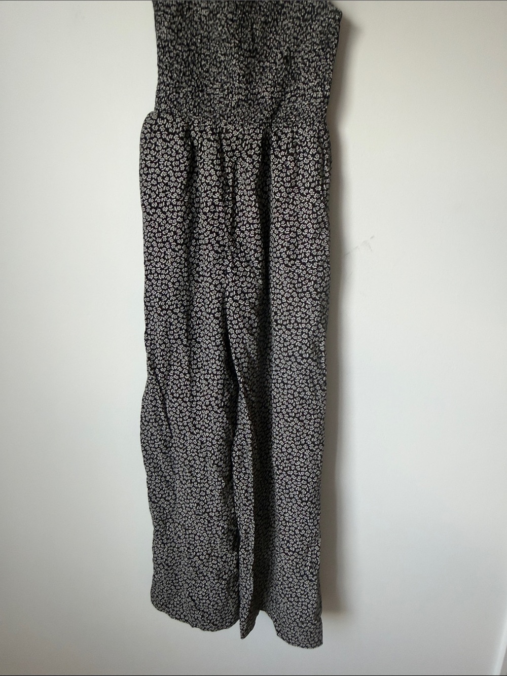Madewell Black & White Ditsy Floral Smocked Wide-Leg Jumpsuit - Picture 5 of 6